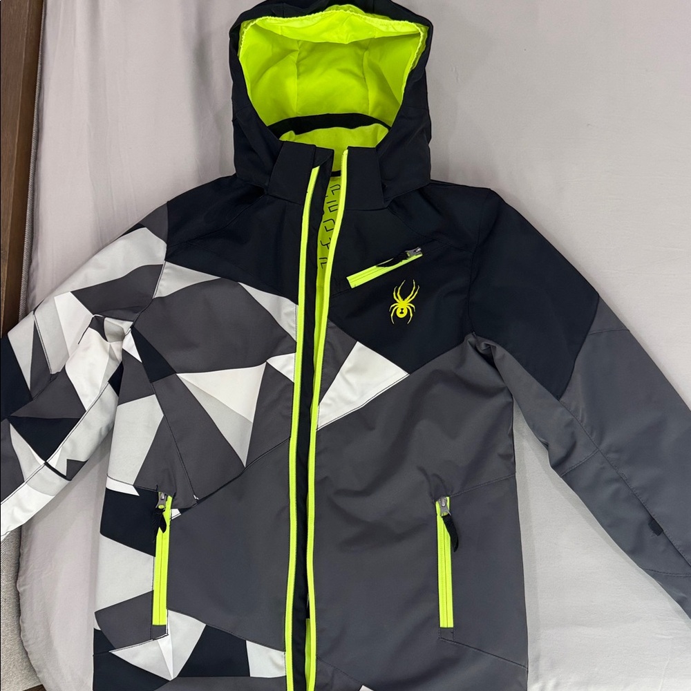 Spyder Ski/Snowboard Coat Grey, black, green, and white Boys XL/16